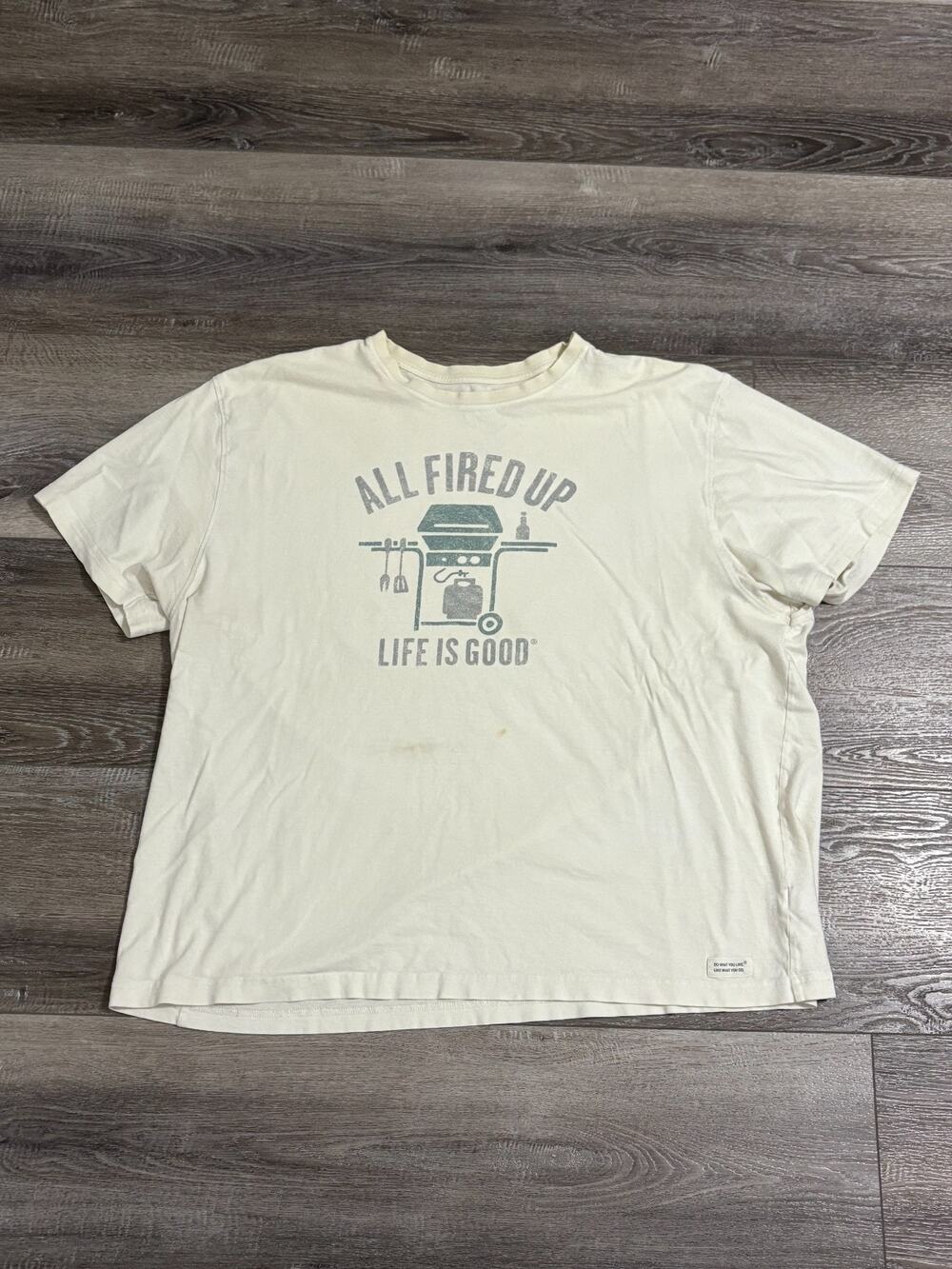 Life Is Good All Fired Up Grilling Beige Shirt Outdoors Retro - Men’s XXL 2XL